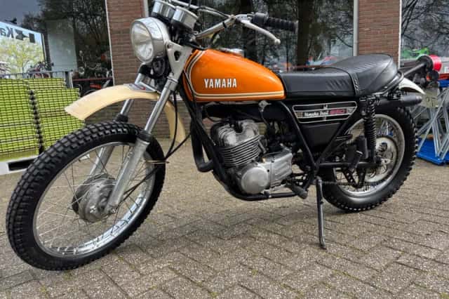 Yamaha DT 250 (1975) thumbnail 1