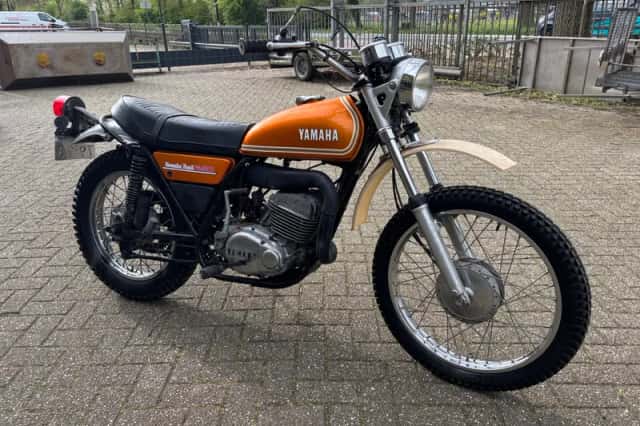 Yamaha DT 250 (1975) thumbnail 3