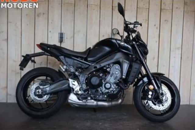 Yamaha MT-09 (2021) thumbnail 1
