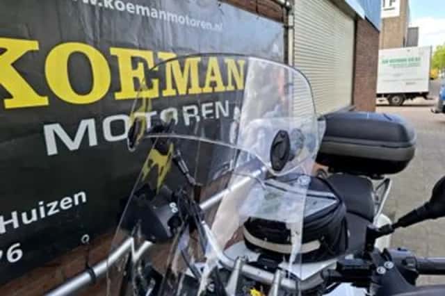 Yamaha XT 1200 Z Super Tenere (2012) thumbnail 3