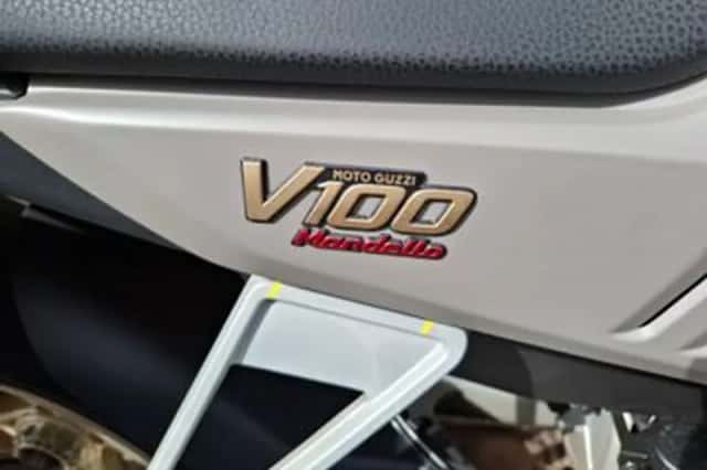 Moto Guzzi V100 Mandello (2023) thumbnail 6