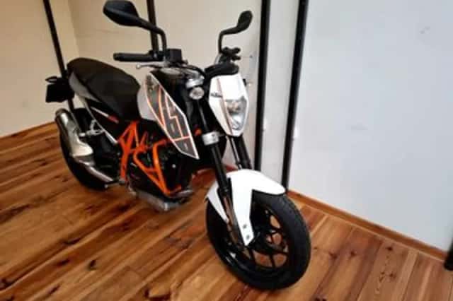 KTM 690 Duke (2013) thumbnail 6