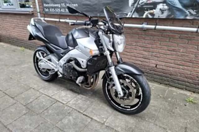 Suzuki GSR600 (2007) thumbnail 1