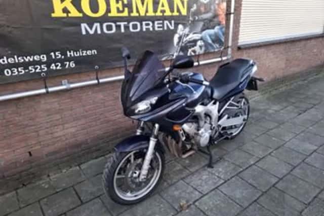Yamaha FZ 6S Fazer (2004) thumbnail 2