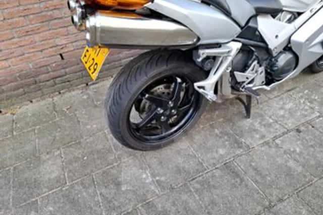 Honda VFR 800 FI (2002) thumbnail 5