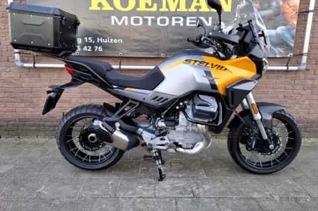 Moto Guzzi Stelvio (2024) thumbnail 1