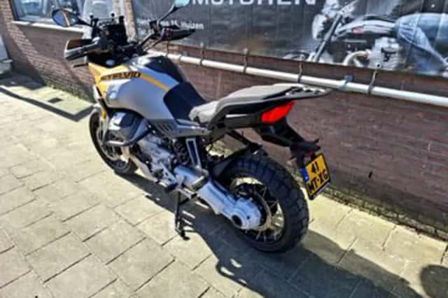 Moto Guzzi Stelvio (2024) thumbnail 5