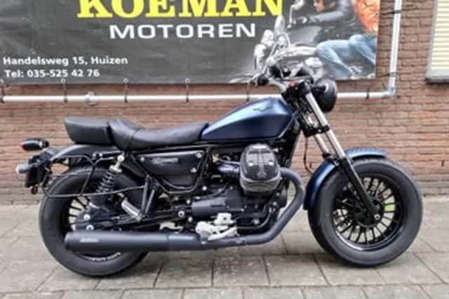 Moto Guzzi V9 Bobber 850 (2021) thumbnail 1