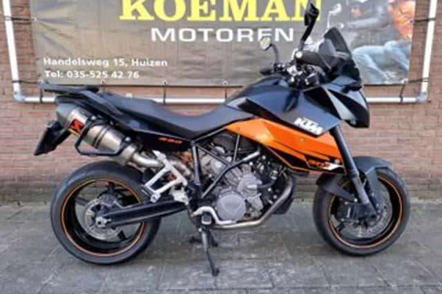 KTM 990 Supermoto T (2009) thumbnail 1