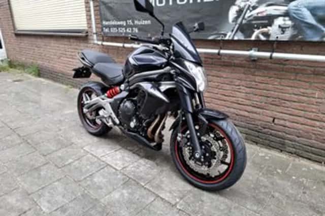 Kawasaki Er-6n (2013) thumbnail 4