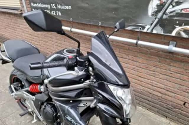 Kawasaki Er-6n (2013) thumbnail 5