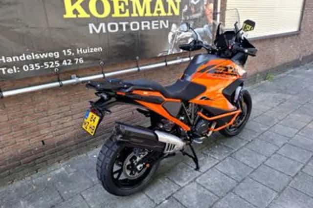 KTM 1290 Super Adventure (2025) thumbnail 6