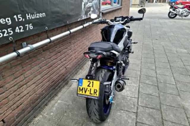 Yamaha MT-10 (2017) thumbnail 4