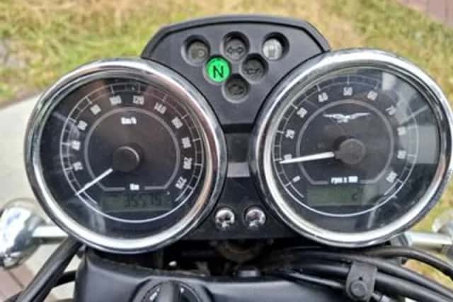 Moto Guzzi V7 Classic (2008) thumbnail 5