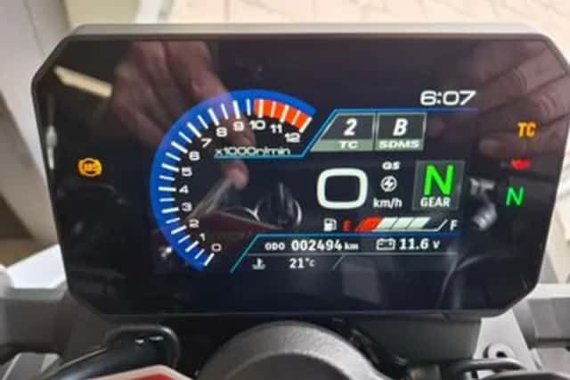 Suzuki GSX-8S (2023) thumbnail 5