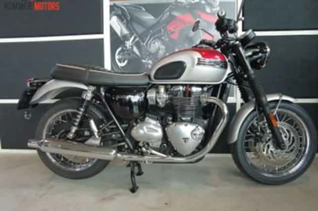 Triumph Bonneville T120 (2017) thumbnail 2