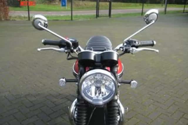 Triumph Bonneville T120 (2017) thumbnail 5