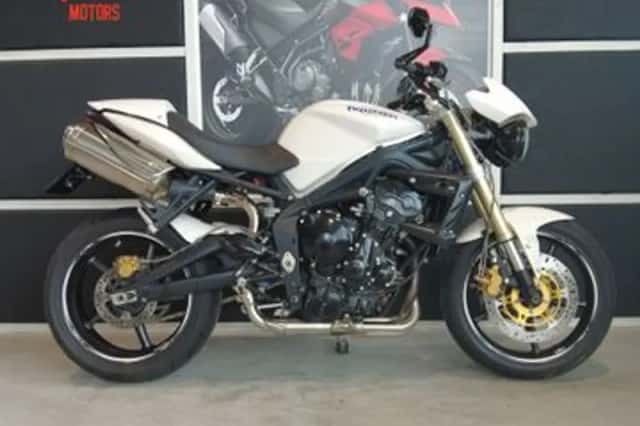 Triumph Street Triple 675 (2008) thumbnail 2