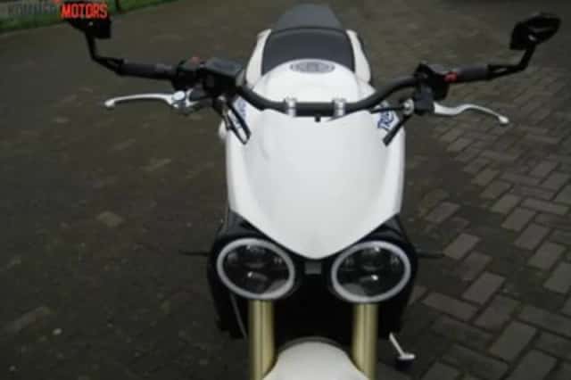 Triumph Street Triple 675 (2008) thumbnail 5