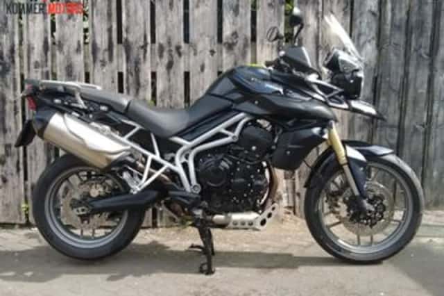 Triumph Tiger 800 (2011) thumbnail 2