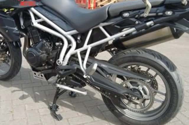 Triumph Tiger 800 (2011) thumbnail 5
