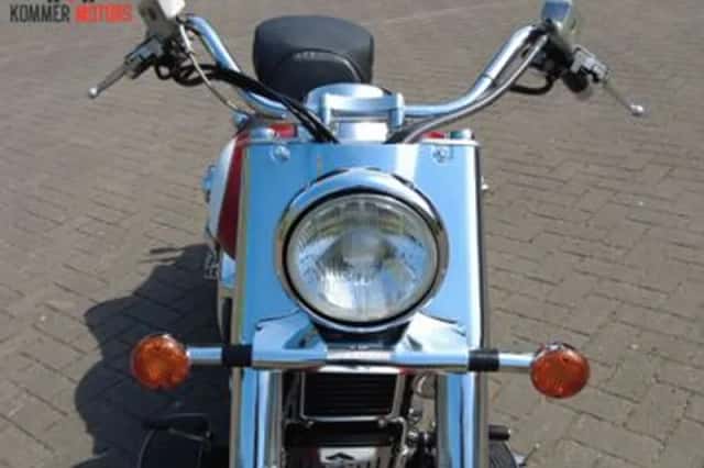 Suzuki VL 1500 Intruder (1999) thumbnail 3