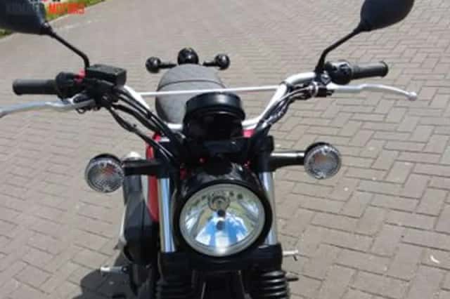 Yamaha SCR 950 Scrambler (2017) thumbnail 3