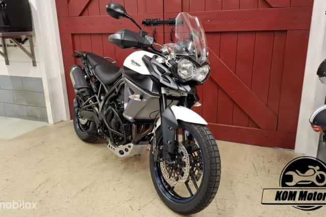 Triumph Tiger 800 (2016) thumbnail 2