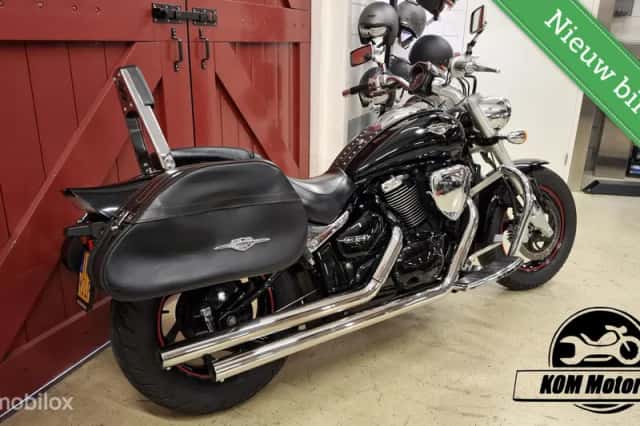 Suzuki Intruder M800 (2010) thumbnail 4