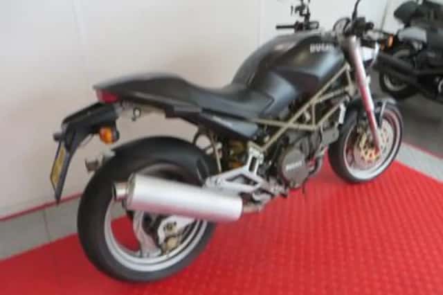 Ducati M 750 (1998) thumbnail 3