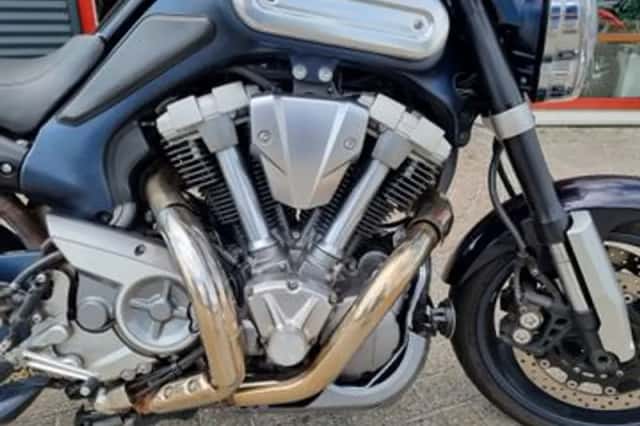 Yamaha MT-01 (2006) thumbnail 3