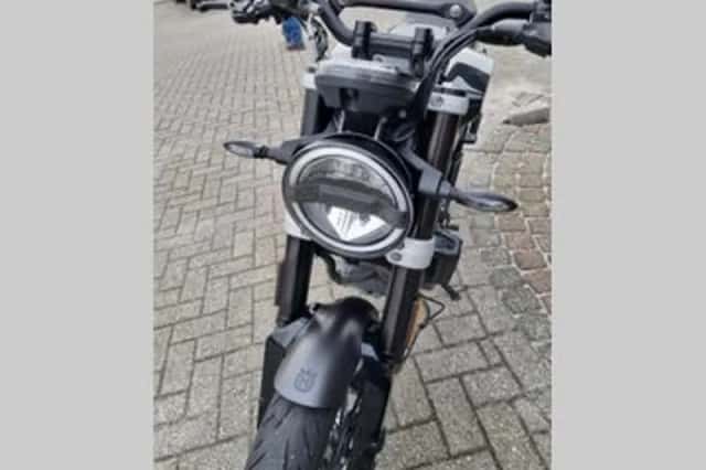 Husqvarna Svartpilen 401 (2019) thumbnail 3