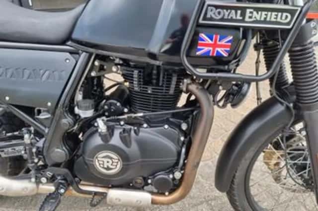 Royal Enfield Himalayan (2018) thumbnail 3