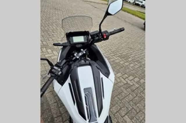 Honda NC750X (2021) thumbnail 2