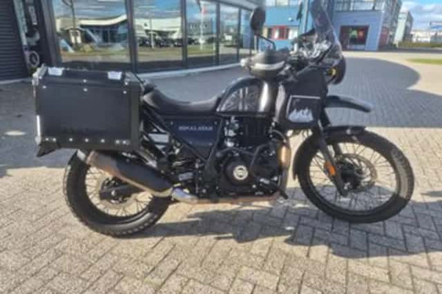 Royal Enfield Himalayan 410 (2023) thumbnail 1
