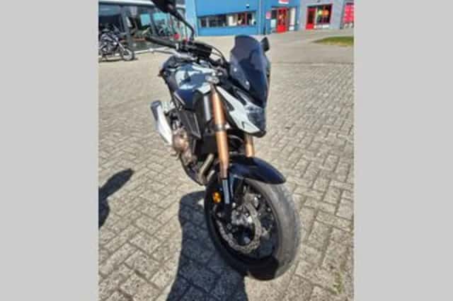 Honda CB500F (2023) thumbnail 2