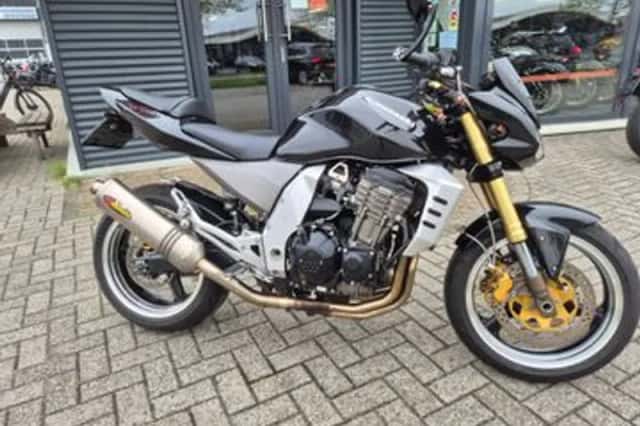 Kawasaki Z1000 (2008) thumbnail 1
