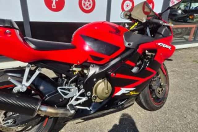 Honda CBR 600 FS (2002) thumbnail 3