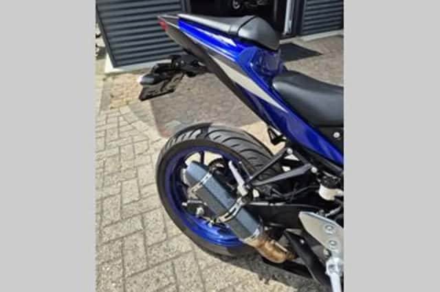 Yamaha R 3 (2015) thumbnail 4
