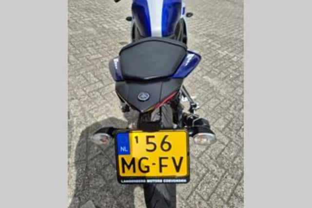 Yamaha R 3 (2015) thumbnail 5