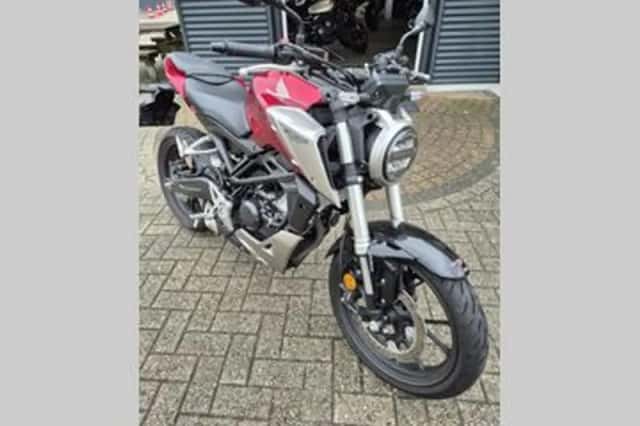 Honda CB125R (2020) thumbnail 2