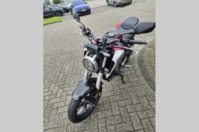 Honda CB125R (2020) thumbnail 6