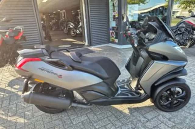 Peugeot Metropolis 400 (2018) thumbnail 1