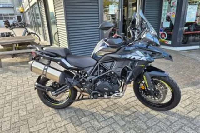Benelli TRK 502 X (2024) thumbnail 1
