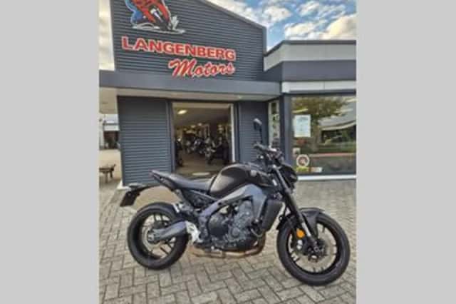Yamaha MT-09 (2023) thumbnail 1