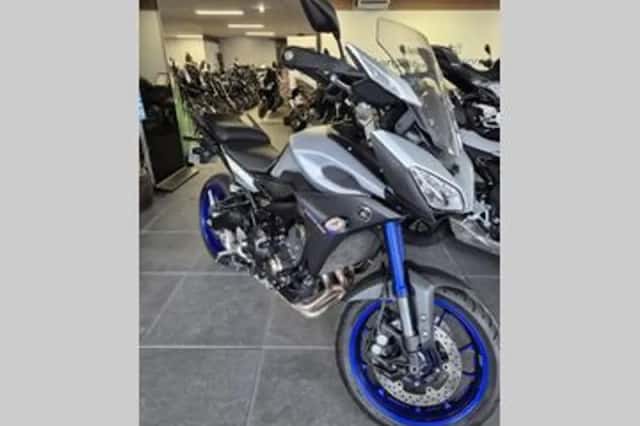 Yamaha Tracer 900 (2015) thumbnail 1