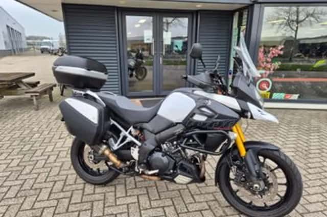 Suzuki V-Strom 1000 (2015) thumbnail 1
