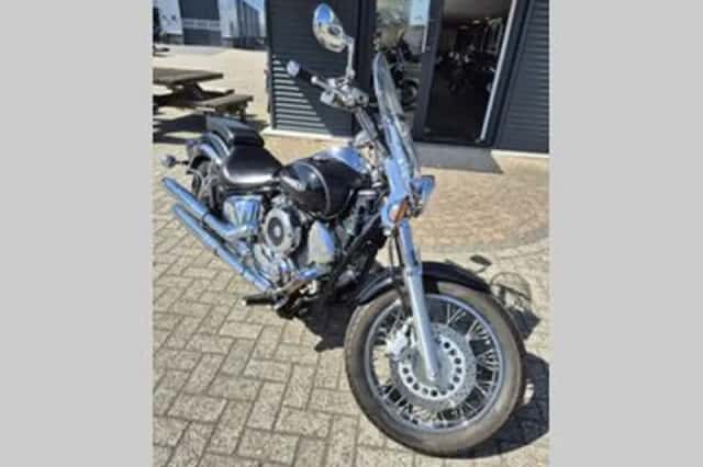 Yamaha XVS 1100 Dragstar (1999) thumbnail 2