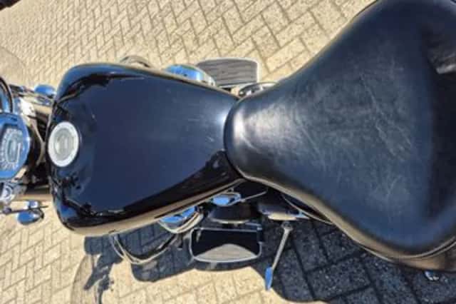 Yamaha XVS 1300 A Midnight Star (2011) thumbnail 4