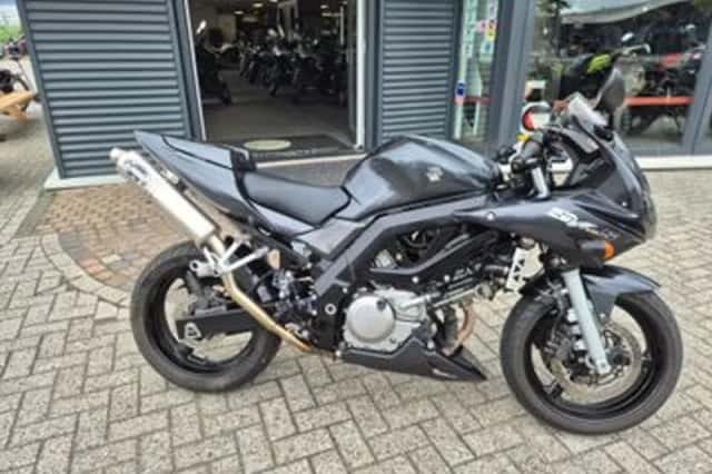 Suzuki SV650S (2006) thumbnail 1